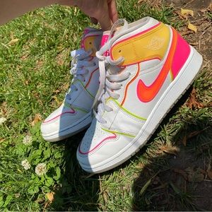 Nike Jordan’s edge glow mids